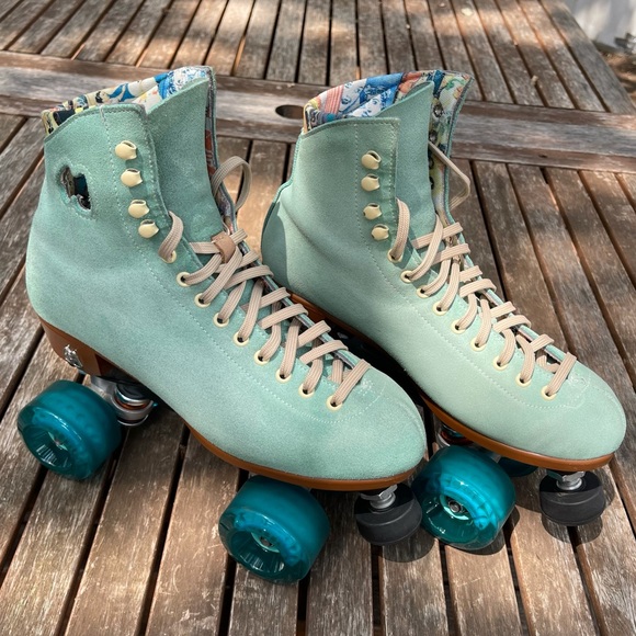 Moxi Lolly Floss Roller Skates Size 8 - Picture 2 of 15